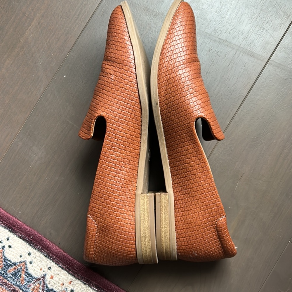 Universal Thread Tan Textured Flats - image 3